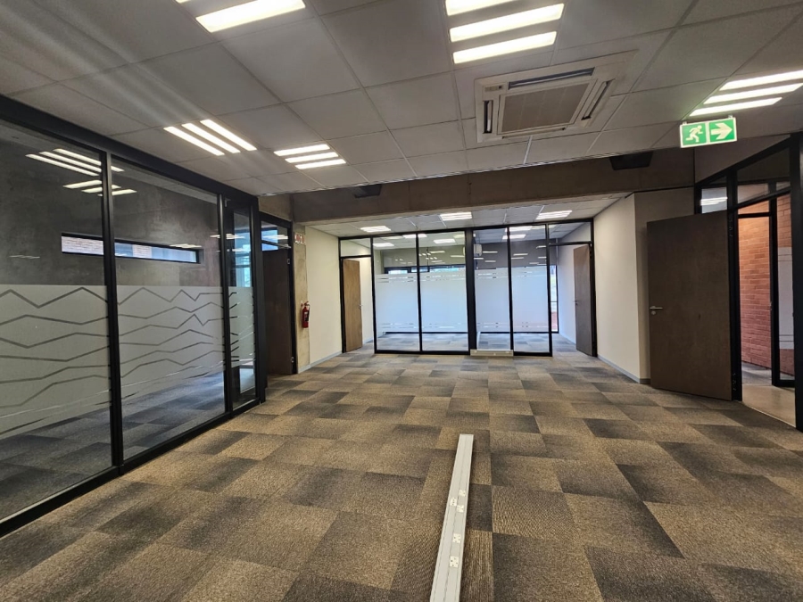 To Let commercial Property for Rent in Beacon Bay North Eastern Cape